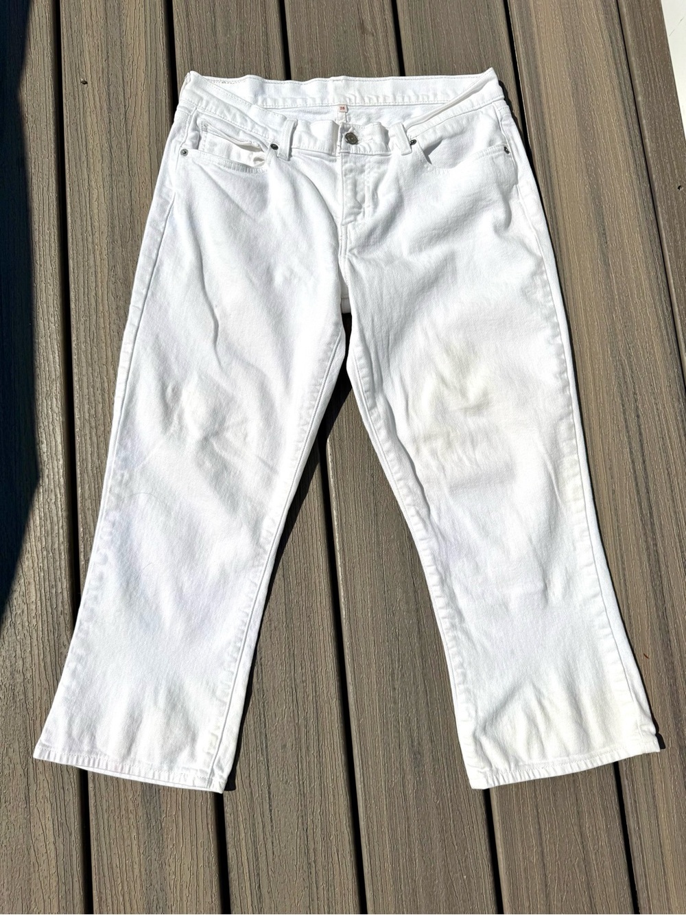 Levi’s Women’s White Capris